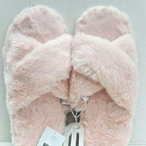 Rooted Soul Clothing CO. Cozy Pink Fur Slipper